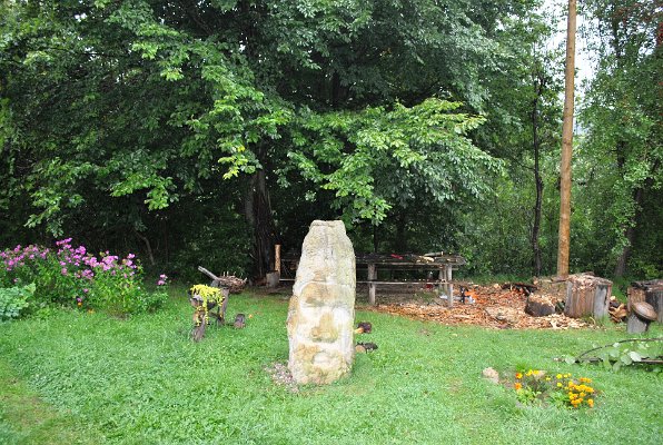 199_Okrasné vyřezávané artefakty